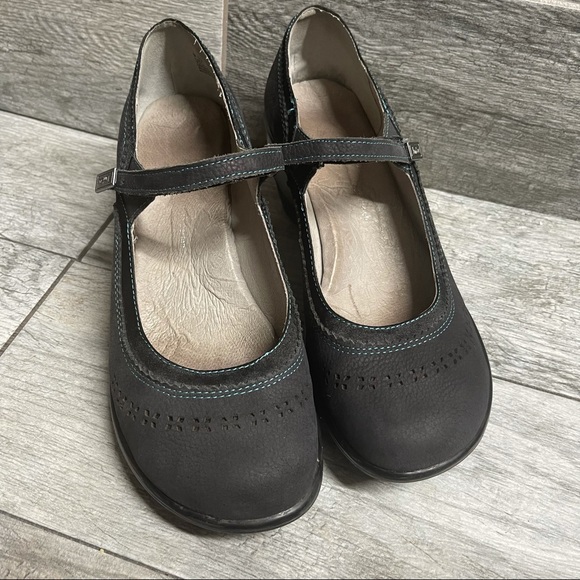 JBU Shoes - JBU JAMBU Lima Mary Jane Black And Blue Shoes Women’s 9.5.